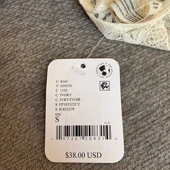 NWT FREE PEOPLE X INTIMATELY FP Lace Halter Bralette in Ivory - Picture 4 of 6